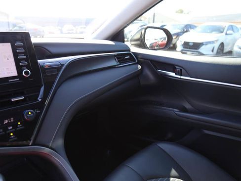 Used 2023 Toyota Camry SE image 16