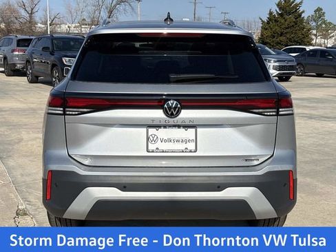 New 2026 Volkswagen Tiguan SE AWD/4WD image 3