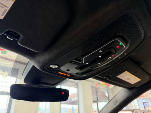 Used 2019 Audi Q8 Prestige w/ Luxury Package image 49