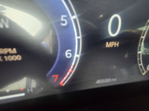 Used 2022 Jeep Grand Cherokee Altitude AWD/4WD image 19