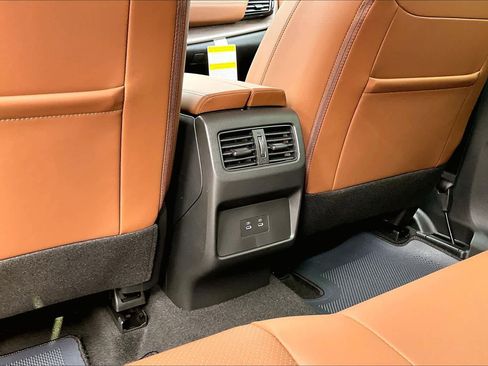 New 2026 Nissan Rogue Platinum image 20