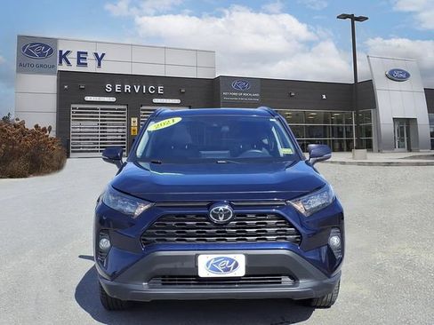 Used 2021 Toyota RAV4 XLE w/ Convenience Package AWD/4WD image 2