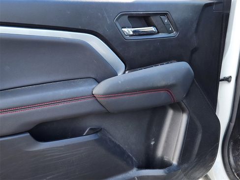 Used 2023 Chevrolet Colorado Z71 w/ Z71 Convenience Package 2 image 13