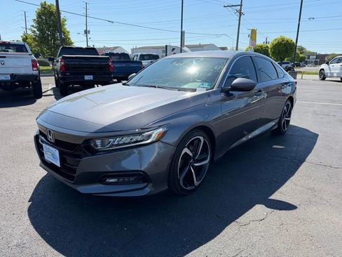 Used 2019 Honda Accord Sport image 3