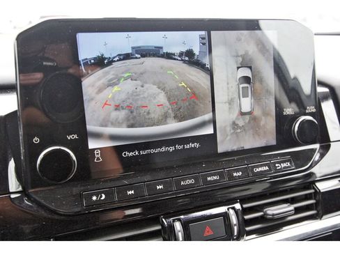 Used 2023 Nissan Pathfinder SL FWD image 21