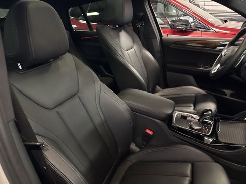Used 2023 BMW X4 xDrive30i w/ Premium Package image 28