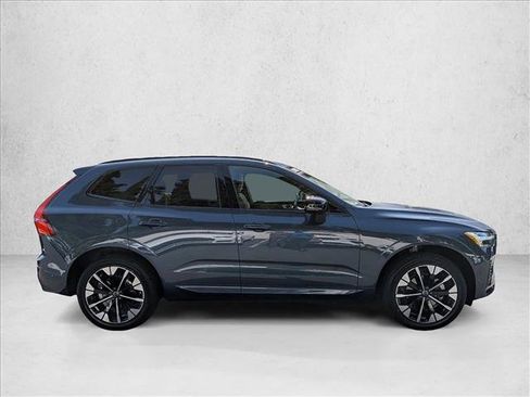 Used 2026 Volvo XC60 B5 Plus w/ Protection Package Premier AWD/4WD image 4