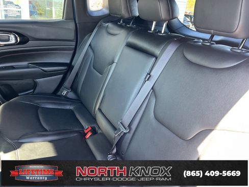 Used 2025 Jeep Compass Trailhawk w/ Trailhawk Elite Group image 14