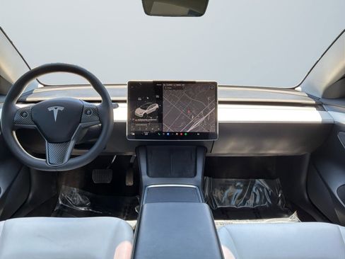 Used 2021 Tesla Model 3 Standard Range Plus RWD image 10