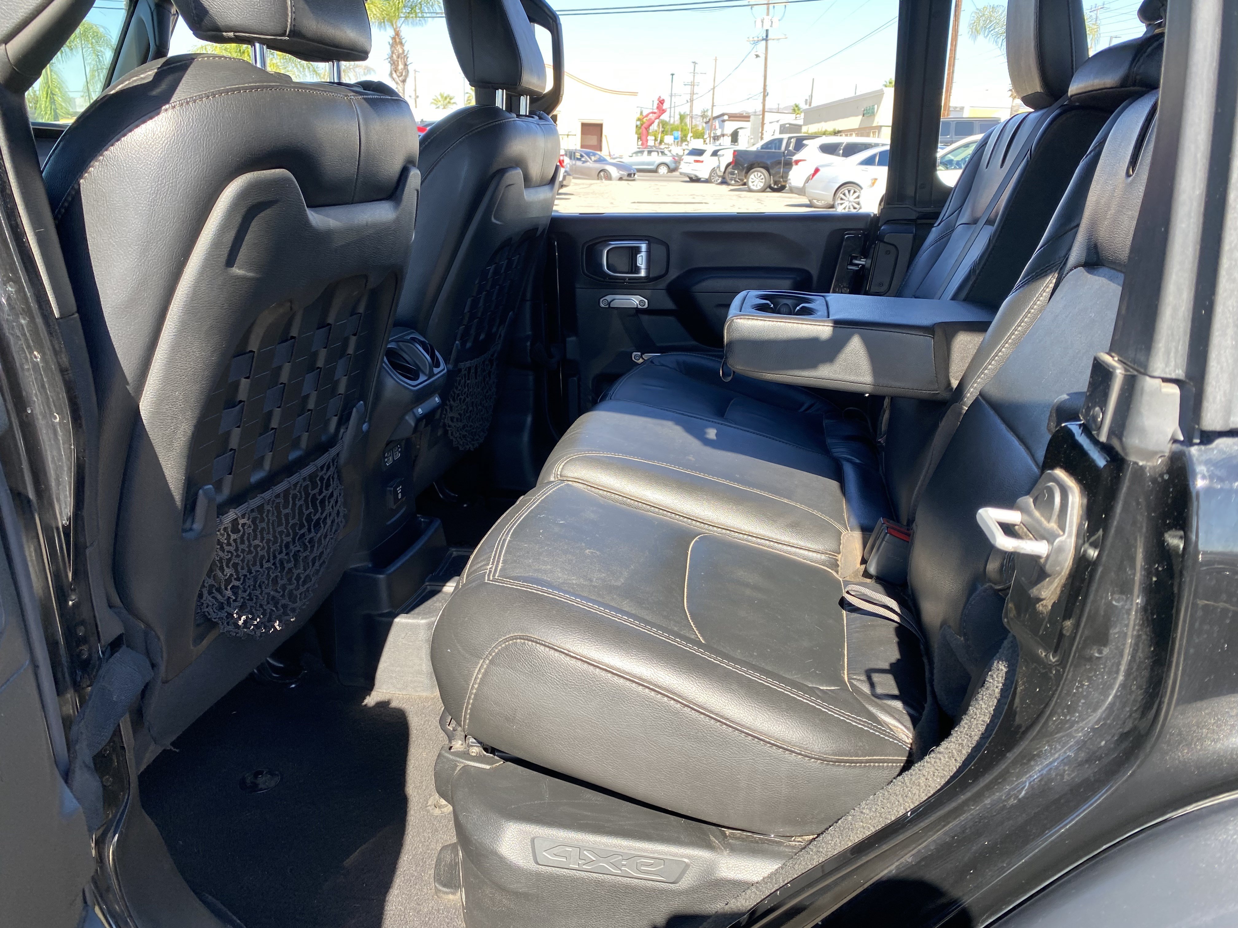 Used 2023 Jeep Wrangler Unlimited Rubicon 4xe AWD/4WD image 21