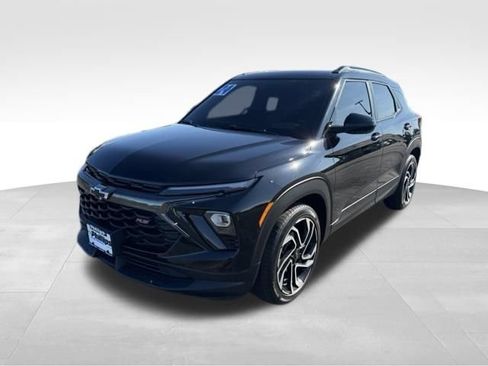 Used 2024 Chevrolet TrailBlazer RS w/ Convenience Package FWD image 3