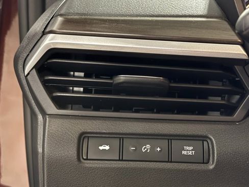 Used 2023 Nissan Altima 2.5 SV image 22