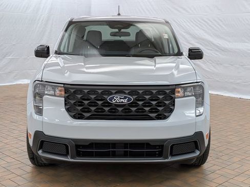 Used 2025 Ford Maverick XLT w/ Equipment Group 301A image 2