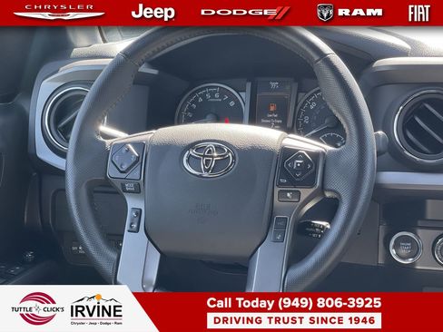Used 2023 Toyota Tacoma TRD Off-Road image 15