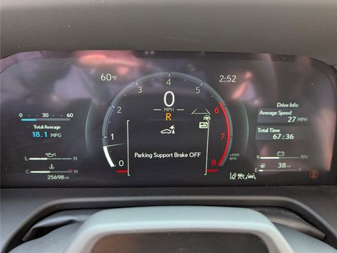 Used 2024 Lexus GX 550 w/ Accessory Package (Z1) image 32