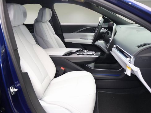 New 2026 Cadillac Lyriq Premium Sport image 20