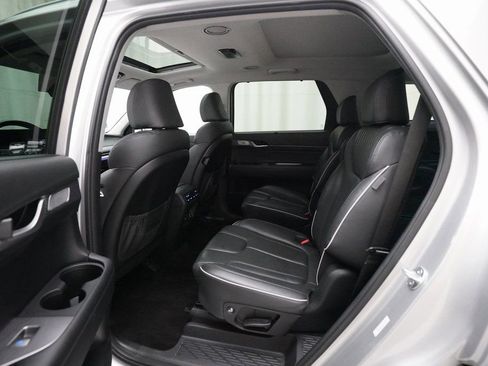 Used 2024 Hyundai Palisade Limited AWD/4WD image 16