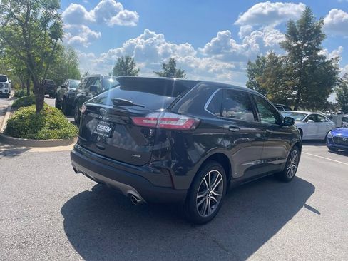 Used 2021 Ford Edge Titanium AWD/4WD image 7
