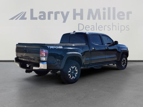 Used 2023 Toyota Tacoma TRD Off-Road w/ Black Out Package (TMS) image 5