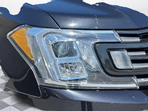 Used 2020 Ford Expedition XLT w/ Equipment Group 202A RWD image 11