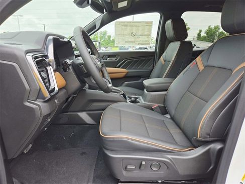 New 2025 GMC Canyon AT4 image 11