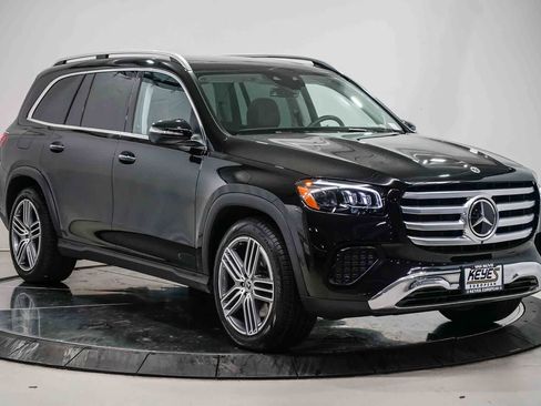 Certified 2026 Mercedes-Benz GLS 450 4MATIC image 5