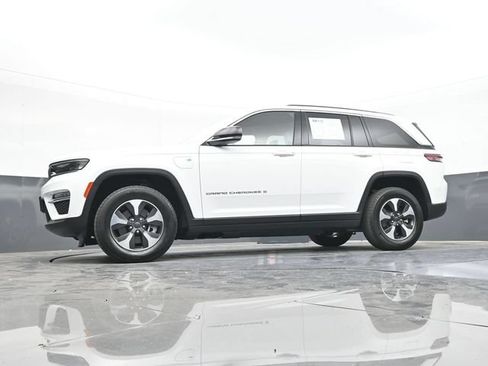 Used 2023 Jeep Grand Cherokee 4WD 4xe image 59