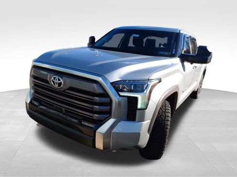 Used 2022 Toyota Tundra Limited image 9