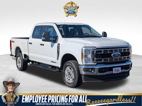 New 2026 Ford F250 XLT w/ FX4 Off-Road Package AWD/4WD image 1