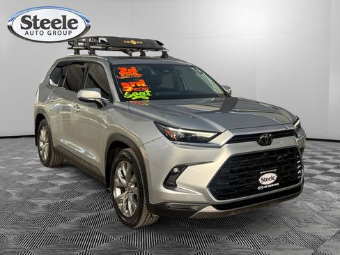 Used 2024 Toyota Grand Highlander Limited image 7