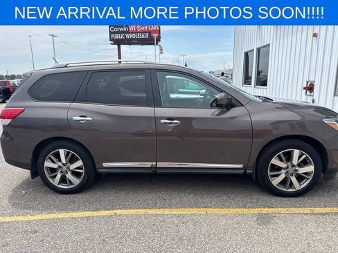 Used 2016 Nissan Pathfinder Platinum AWD/4WD image 6