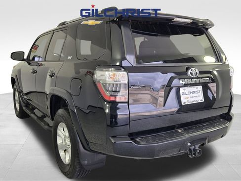 Used 2020 Toyota 4Runner SR5 Premium image 4