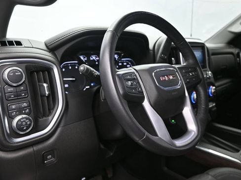 Used 2022 GMC Sierra 2500 SLT w/ SLT Preferred Package image 12