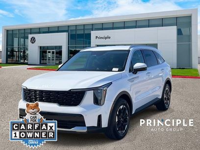 Used 2025 Kia Sorento S