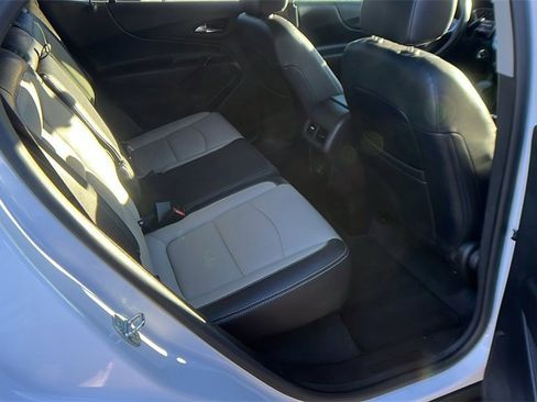 Certified 2022 Chevrolet Equinox LT image 18