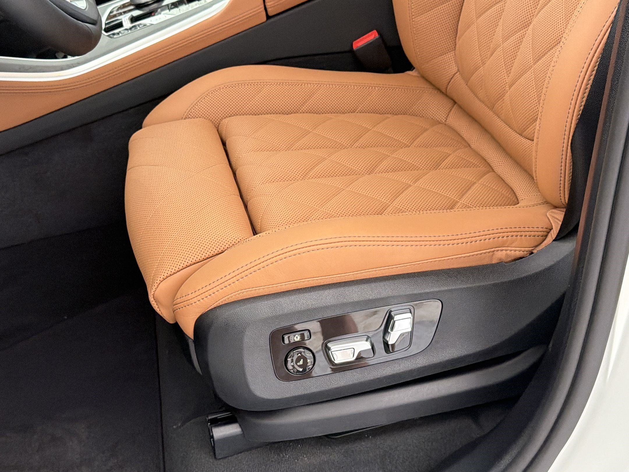 New 2026 BMW X5 xDrive50e AWD/4WD image 15