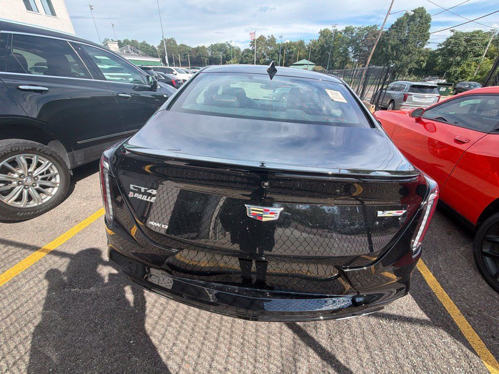 Used 2025 Cadillac CT4 V AWD/4WD image 7