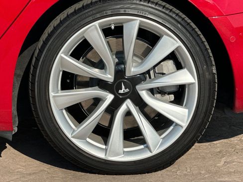 Used 2018 Tesla Model 3 Long Range image 31
