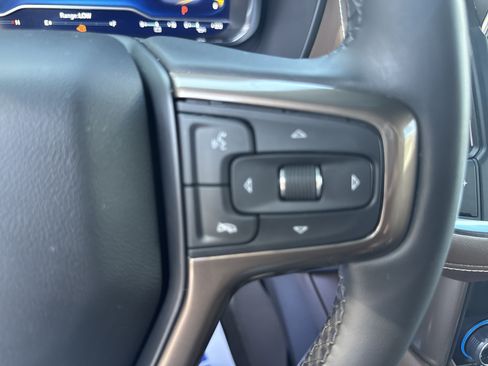 Used 2023 Chevrolet Suburban High Country AWD/4WD image 35