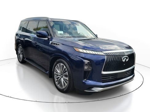 New 2026 INFINITI QX80 Luxe image 2