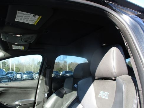 Used 2017 Ford Focus RS image 10
