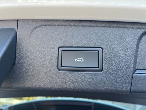 New 2026 Volkswagen Atlas SEL image 30