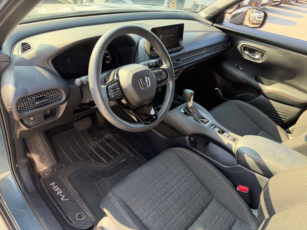 Used 2024 Honda HR-V Sport image 23