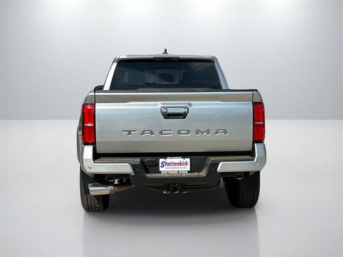 Used 2024 Toyota Tacoma Limited image 6