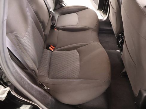 Used 2025 Jeep Compass Sport image 13