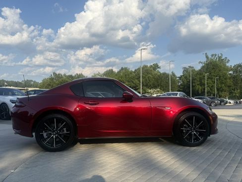 Used 2025 MAZDA MX-5 Miata RF Grand Touring RWD image 7