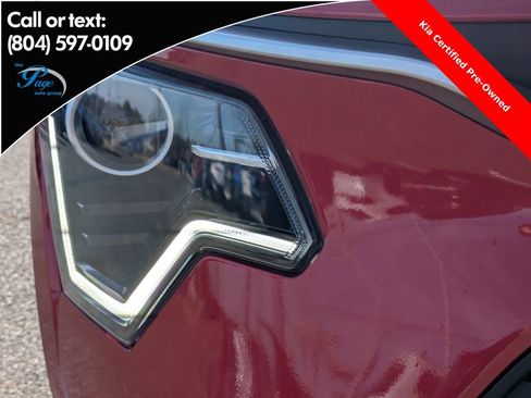 Used 2025 Kia Niro EX image 10