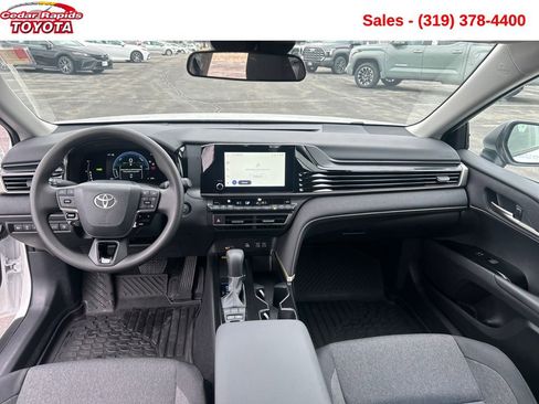 Used 2026 Toyota Camry LE image 12