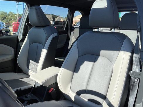 Certified 2025 Subaru Forester Limited image 18