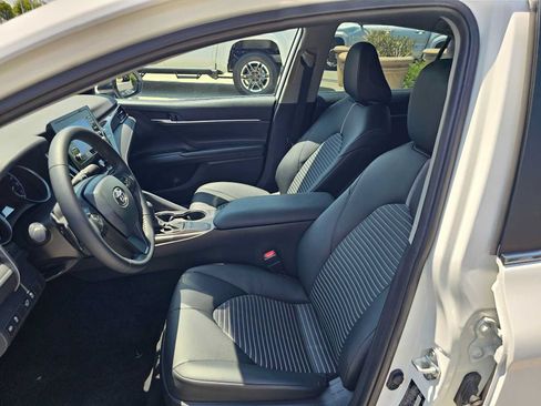 Certified 2022 Toyota Camry SE w/ Carpet Mat Package (TMS) FWD image 20
